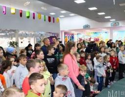  Луганські діти на Вінничині зустрілися зі Святим Миколаєм