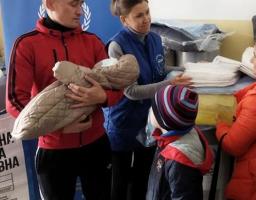 5 120 жителів Луганщини у Полтаві та Дніпрі отримали матраци, ковдри, постільну білизну тощо