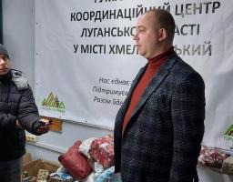 Журналістам показали, як на Хмельниччині облаштувалися ВПО з Луганської області