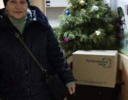 Ще 400 продуктових наборів отримали переселенці з Луганщини в координаційному центрі допомоги ВПО в Рівному