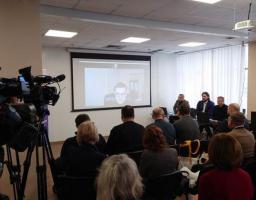 Форум «Єднання заради дії» у Хмельницькому: переселенці готові відстоювати свої права