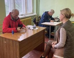 У хабі Новомосковська наших ВПО приймали травматолог, невролог та ендокринолог Консультативно-діагностичного центру Сєвєродонецька