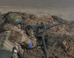 Від ворожого вогню знов постраждали села поблизу лінії фронту, в Сєвєродонецьку практично не працює банківська система, продукти місцевих виробників окупанти відмовляються брати на реалізацію