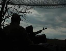 Ворог скидає крилаті авіабомби, на Сватівщині загарбники переобладнали у шпиталь школу, при відмові воювати окупанти відправляють на підвал