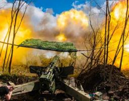 Звільнені населені пункти, як і раніше, під щільним вогнем росіян, – Артем Лисогор