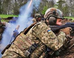 Ще двох росіян взято в полон на нашій ділянці фронту, також знищені танк Т-72 та БТР-80