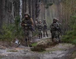 Із двох напрямків атакував ворог на Луганщині, лікарів на окупованій території звільнять у разі відсутності паспорту рф, загарбники відмовляють жителям так званої «лнр» у компенсації за зруйноване майно