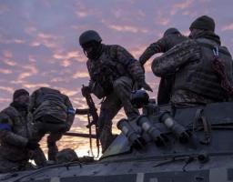 Зі Стельмахівки вдалося евакуювати літнього чоловіка, у так званій «лнр» затримують виплати співробітникам вишів, окупанти поспішають з примусовим оглядом дітей – хочуть завершити в травні