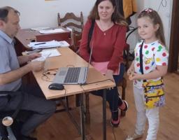 Більше 2200 переселенцям з хабів Попаснянщини відправлена допомога «Укрпоштою» цього тижня