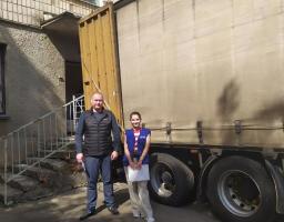 Набори посуду, постільну білизну та засоби гігієни нададуть переселенцям Луганщини в Житомирі. Хаб розташований за новою адресою