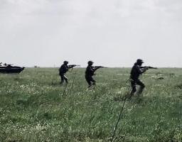 На нашій ділянці фронту знищено два бронеавтомобілі росіян, гармату, п’ять автомобілів, два польових склади з боєприпасами