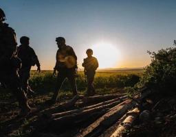 #Вірю_в_ЗСУ На Лиманському та Куп’янському напрямках знищено танк Т-72, гаубицю «Гіацинт-Б», 82-мм міномет і три автівки з боєприпасами ворога