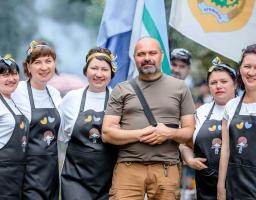 На Рівненщині луганчани долучилися до фестивалю борщу