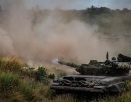 #Вірю_в_ЗСУ Двох окупантів взято у полон, підбито два БТР, БМП, шість дронів, самохідну артустановку, гаубицю, міномет противника – підсумки доби на нашій ділянці фронту