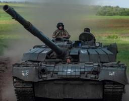 #Вірю_в_ЗСУ На нашій ділянці фронту знищено російські БМД, безпілотник та склад з боєприпасами