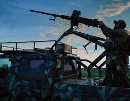 #Вірю_в_ЗСУ Наші захисники знищили на Лимано-Куп’янському напрямку російські танк, БМП, безпілотник «Ланцет» і два склади з боєприпасами