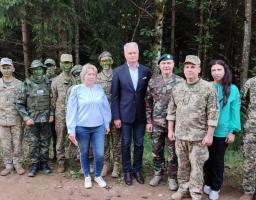 Луганські ліцеїсти – це майбутні офіцери армії, яка входитиме до НАТО, – Президент Литви Ґітанас Науседа зустрівся з учнями Луганського обласного військового ліцею