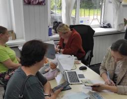 У хабі в Івано-Франківську пільгові категорії луганчан одержали засоби гігієни