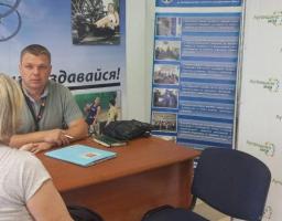У львівському хабі жителів Луганщини консультують з питань соціального захисту, приймають лікарі, юрист, спеціаліст із питань зайнятості
