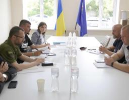 Керівники громад Сватівського району відзвітували Артему Лисогору про роботу у поточному році