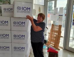 Майже 300 луганчанам у Вінниці видали гігієнічні набори на минулому тижні