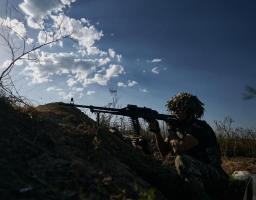 Із виплатою зарплати в Сєвєродонецьку не покращало – «азотівцям» видають продуктами, відремонтовані окупантами минулоріч об’єкти руйнуються, ворожі атаки з повітря на прифронтові села не меншають