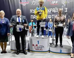 Жіноча команда Луганщини з пауерліфтингу – срібний призер кубка України