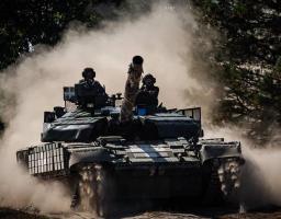 Окупаційна влада Рубіжного за жовтень збирається привласнити приватні будівлі банків та магазинів, проблему зі зв’язком в Сєвєродонецьку вирішують встановленням стаціонарних телефонів, під Макіївкою відбито ще п’ять атак росіян