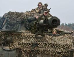 На Невське скинуті дві російські авіабомби, у так званій «лнр» мобілізують студентів,  не тільки державні виплати – за паспортом рф окупанти видають навіть гуманітарку