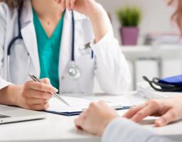 Щопонеділка у хабі в Тернополі можна звернутися до медика