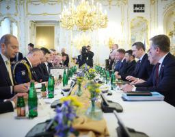 Розвиток артилерійської ініціативи та створення школи підготовки пілотів F-16: відбулася зустріч президентів України та Чехії