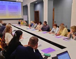 Особливості здійснення публічного адміністрування на території Донецької та Луганської областей розглянули представники громад сходу України