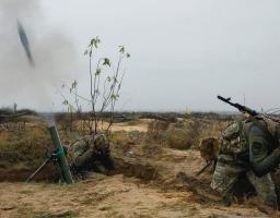 Жителям Невського привезли необхідні до зими речі, через два місяці після «перших виборів» в «лнр» визнали проблему с паспортизацією, росіяни посилили вилучення цивільної техніки
