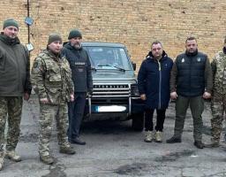Передали автівку нацгвардійцям, якій боронили Рубіжне