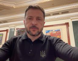 Ми цінуємо життя людей, а не паради – звернення Президента