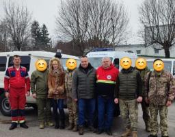 Військовим - від Луганщини: передали нашим оборонцям ще одну «швидку»