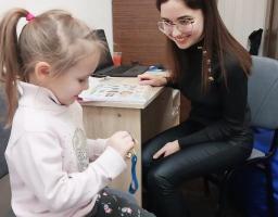 У Франківському хабі на постійній основі почав працювати вчитель-логопед