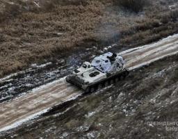 Паспорт рф в «лнр» стали пропонувати за гроші, окупаційна влада майже тиждень не може впоратися з наслідками негоди – люди без світла та опалення, Новоєгорівка та Білогорівка – під авіаційними ударами ворога