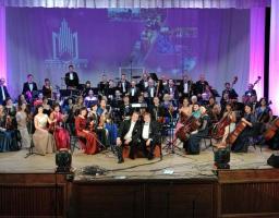 75 років бездоганного служіння мистецтву і людям!