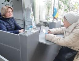 Протягом тижня більше 1,2 тисячі луганчан отримали допомогу в гуманітарних осередках Гірської громади