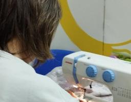 У хабі в Ірпені можна скористатися послугами швачки