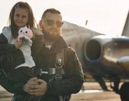 Президент присвоїв звання «Герой України» пілоту Владиславу Рикову з Луганщини