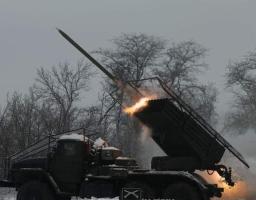 Неможливо відчинити – замість вцілілих вікон рубіжанам встановили неякісні, за ключі від власної квартири там вимагають документи на нерухомість та паспорт рф, Білогорівку знов штурмували росіяни