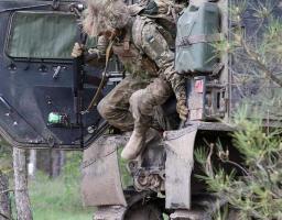 На Луганщині окупанти заборонили проведення масових заходів, у школах «лнр» пропагандисти з росії вербують до «юнармії», противник тисне під Невським, Стельмахівкою, Новоєгорівкою