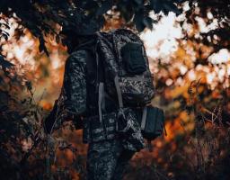 У прифронтовому Невському згоріли три домогосподарства, замість клубів на колесах із рф доставляють в «лнр» звичайні автівки – обладнувати треба за свої кошти, щоб викидали менше – у Луганську встановлюють відеокамери у місцях скупчення сміття 