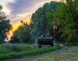 Відсьогодні в Лисичанську окупанти призупиняють рух автобусів – не вистачає пального, в захоплених 10 років тому містах Луганщини значні перебої з водопостачанням, Макіївку обстріляли некерованими авіаційними ракетами