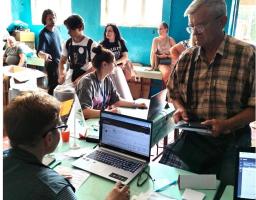 До хабу в Хмельницькому надійшли побутові набори від МОМ