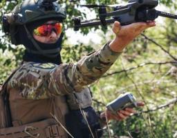 Із Невського вдалося евакуювати жінку, у цьому селі згоріли ще два будинки, в «лнр» за відсутності паспорту рф окупанти погрожують з 1 січня заборонити медичне обслуговування та підвищать ставку оподаткування