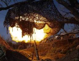 Із Новолюбівки евакуювали 93-річну бабусю, бездіяльність рятувальників рф – під Хрустальним вигоріли околиці міста, у Сєвєродонецьку навесні демонтували дах зі вцілілої багатоповерхівки – на ремонт чекають четвертий місяць