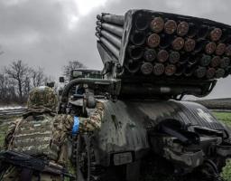 Контракт із армією рф пропонують укласти всім чоловікам, що намагаються потрапити до «лнр»; цифровізація у Старобільську – склад родини повинні підтвердити сусіди; по Серебрянському лісу росіяни завдали авіаційних ударів